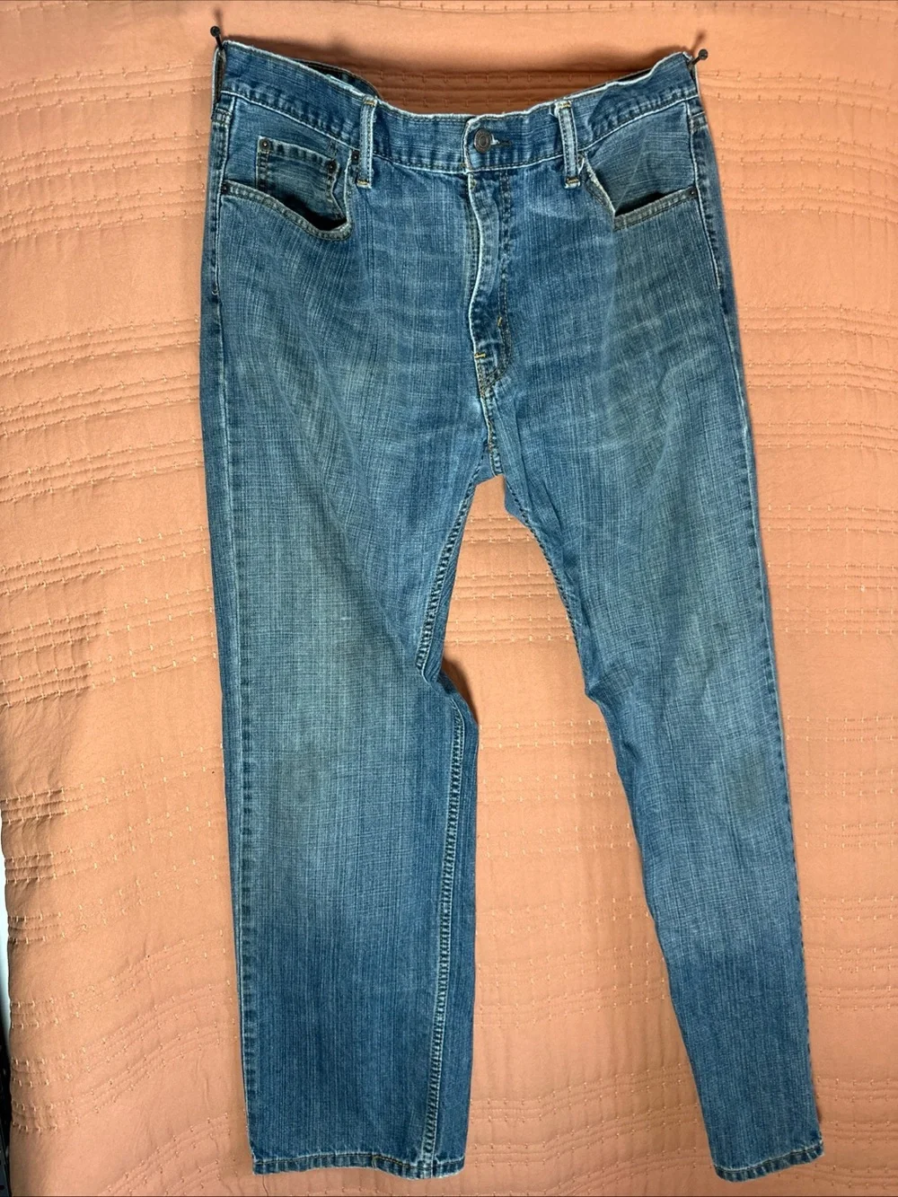 Levi's Men's Straight Jeans in Classic Blue Wash